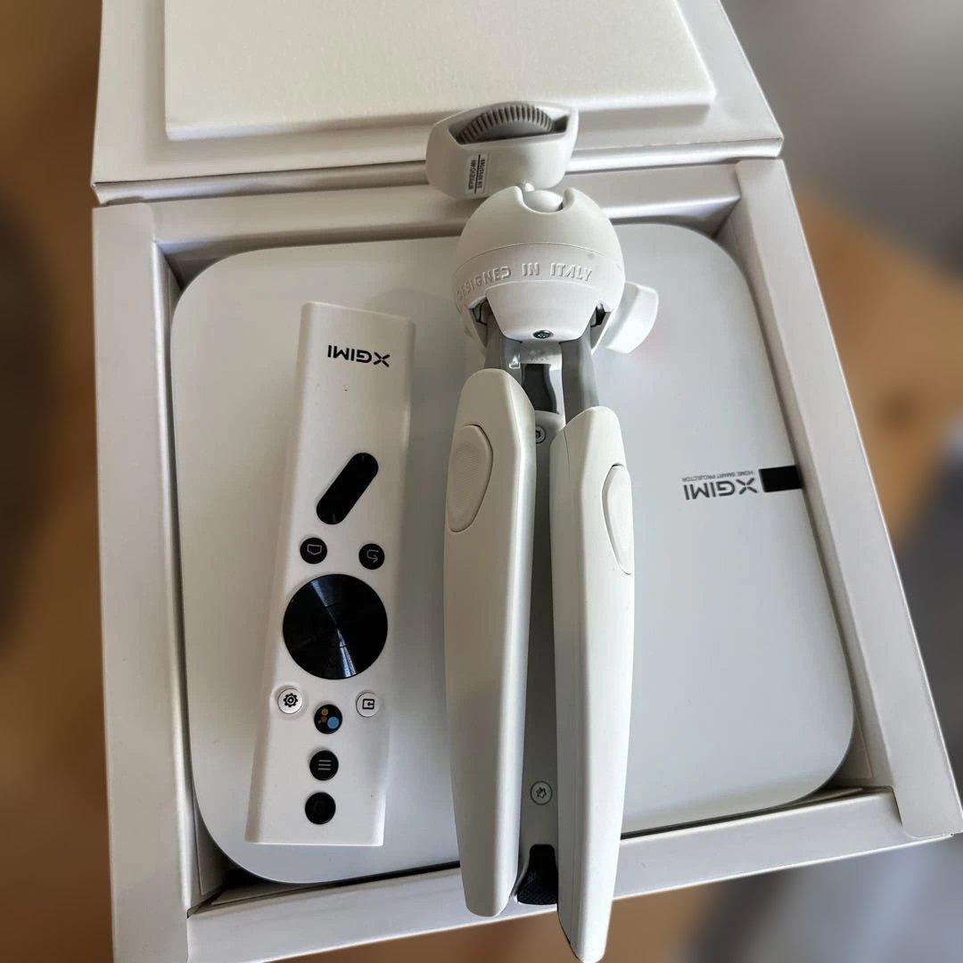 美品XGIMI プロジェクター本体 ホワイト