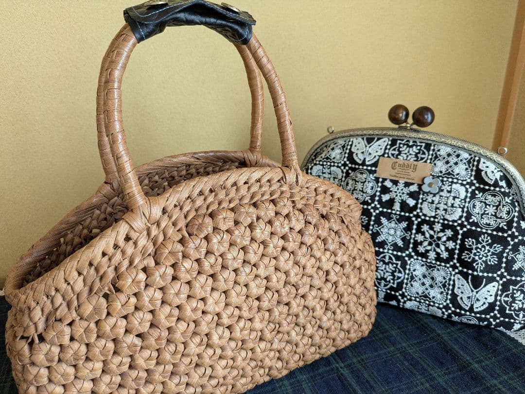 六角花結び編み山葡萄 籠かごバッグがま口ミナペルホネン