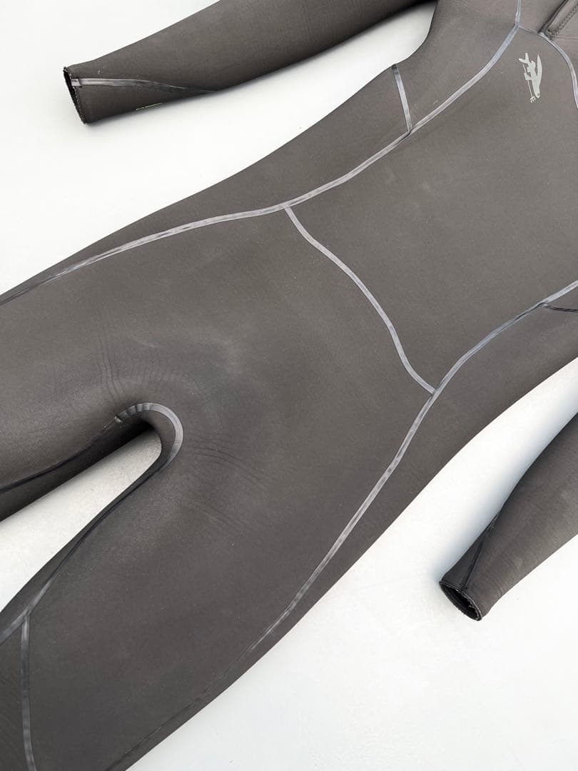 Patagonia Men's R2フロント ジップ フルスーツ Mサイズ