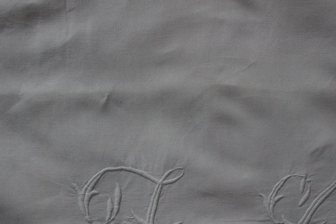 konorinoko様フランスアンティークイニシャルシーツ/モノグラムカバー