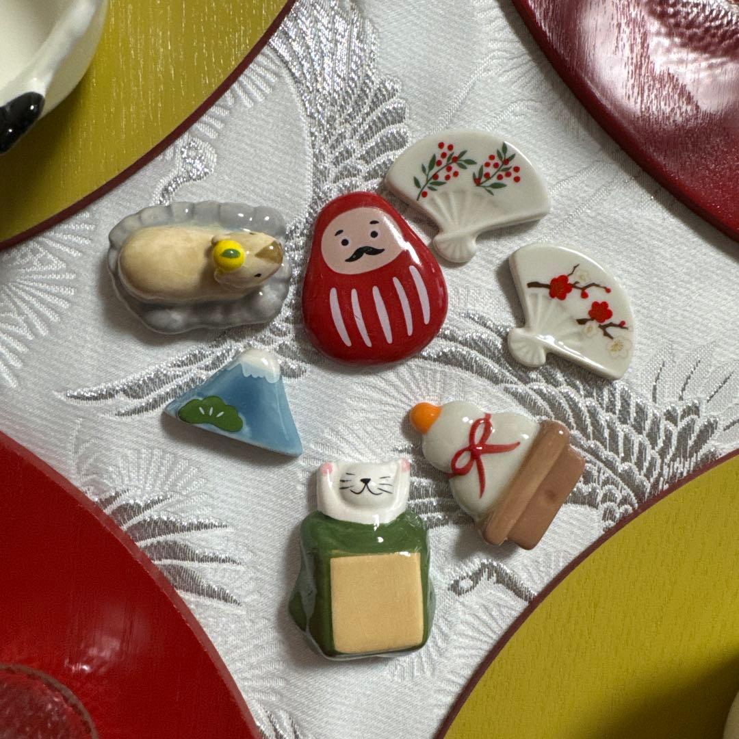 ニコちゃん様　梅と松のお祝いセットと半月盆24点セット