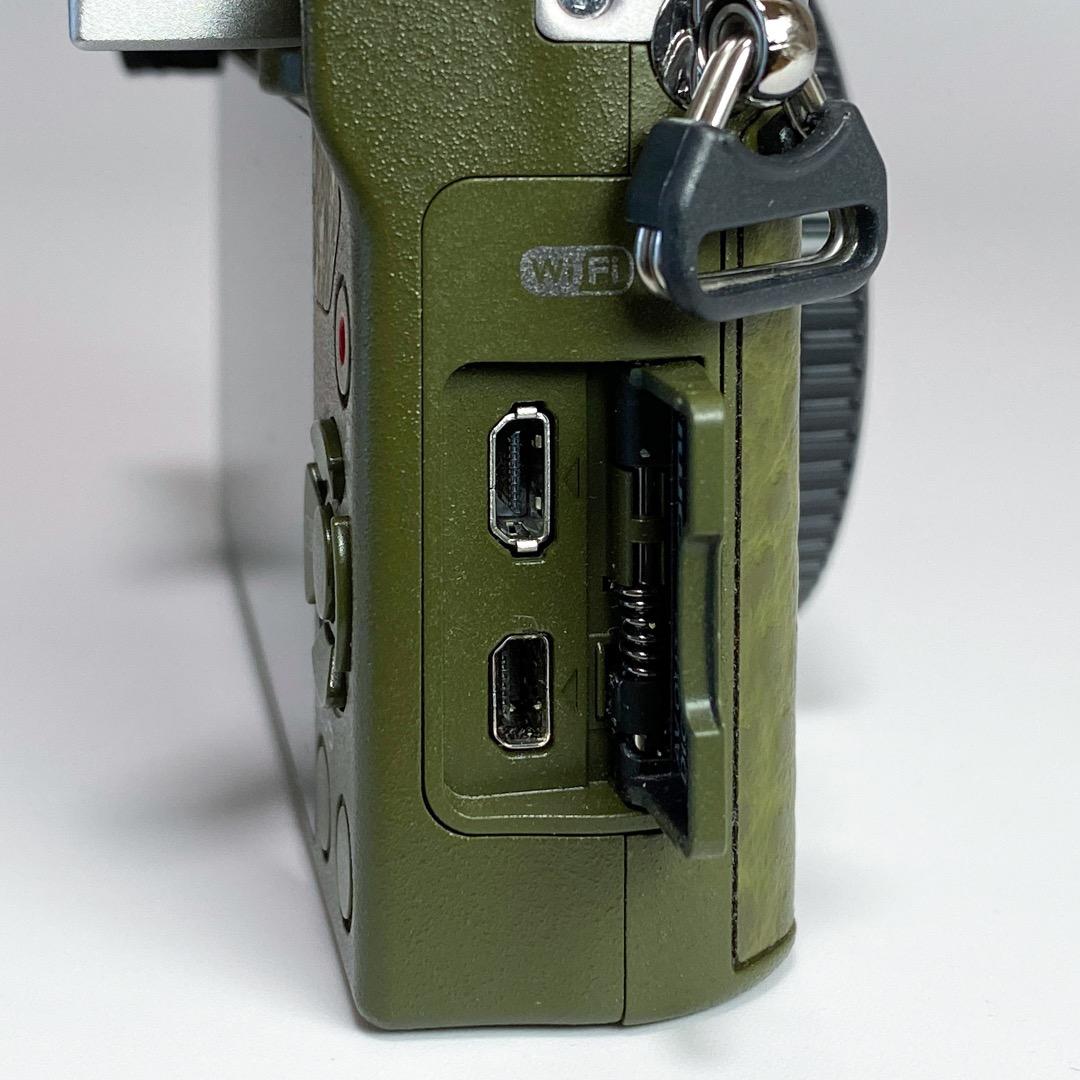 【美品】Lumix GM5 緑 Body / COTTA製サムレスト等 他付属