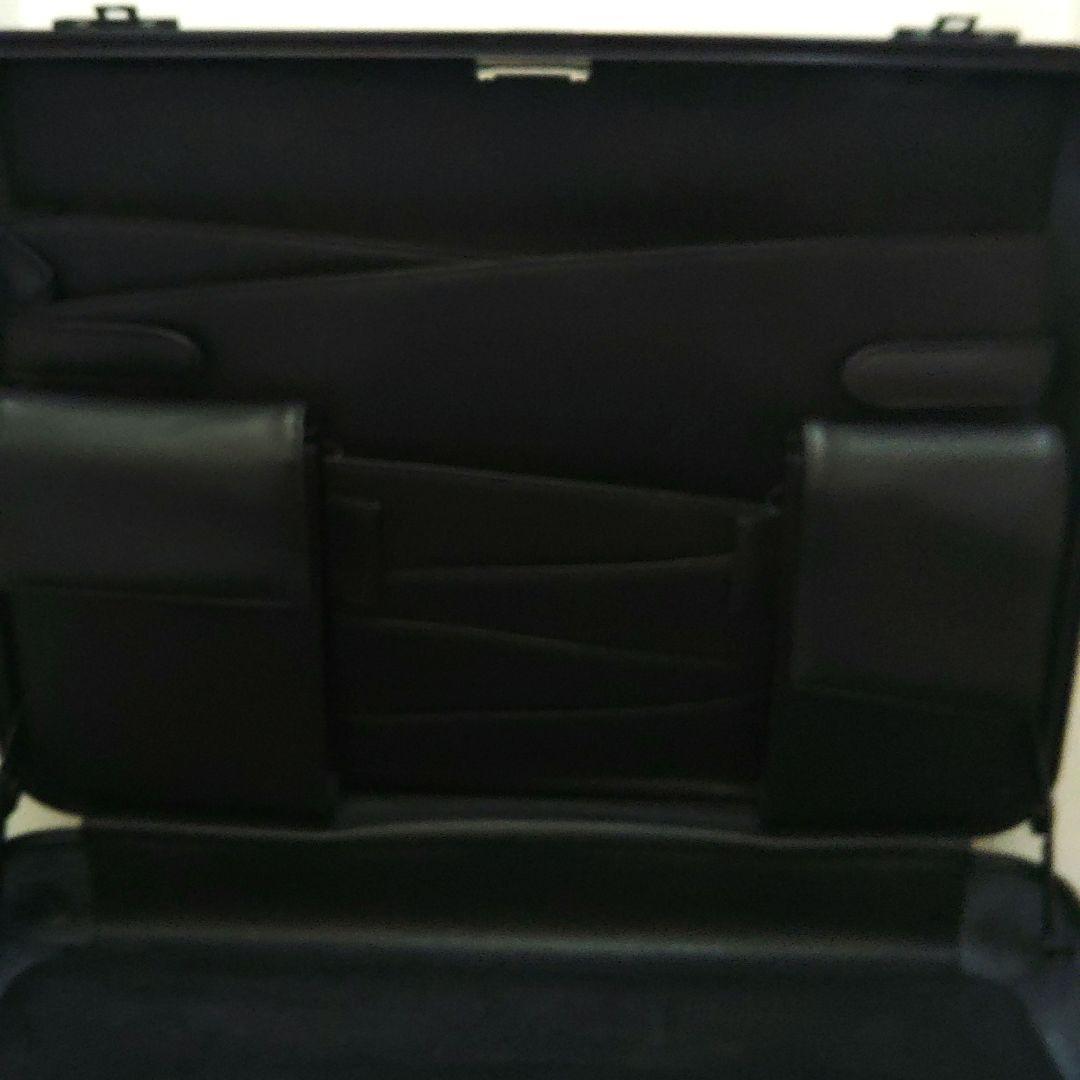 ZERO HALLIBURTON ブラックアメリカ製アルミ アタッシュケース