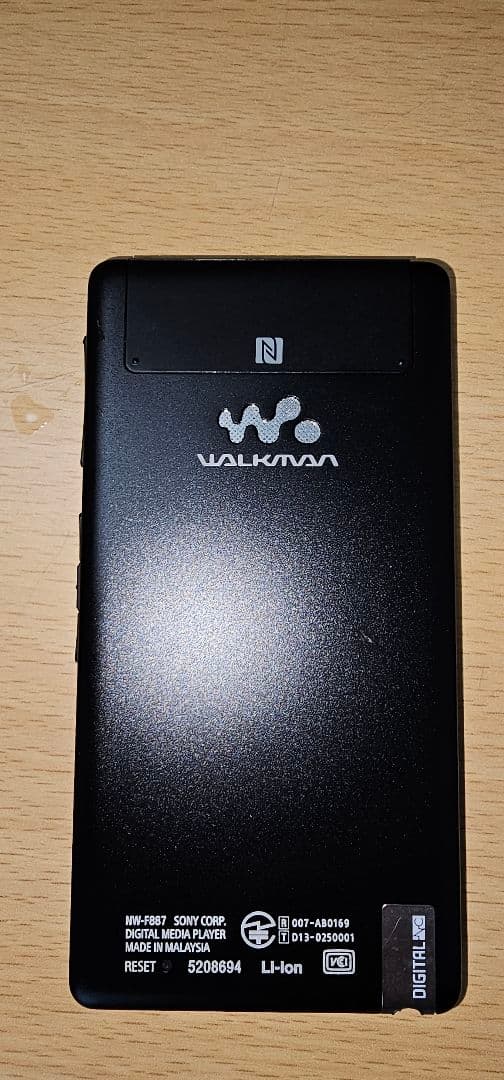 SONY WALKMAN NW-F887　64GB、ブラックです。