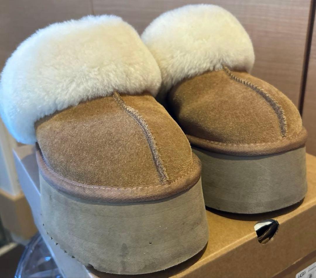 UGG Funkette ファンケットサンダル　25cm