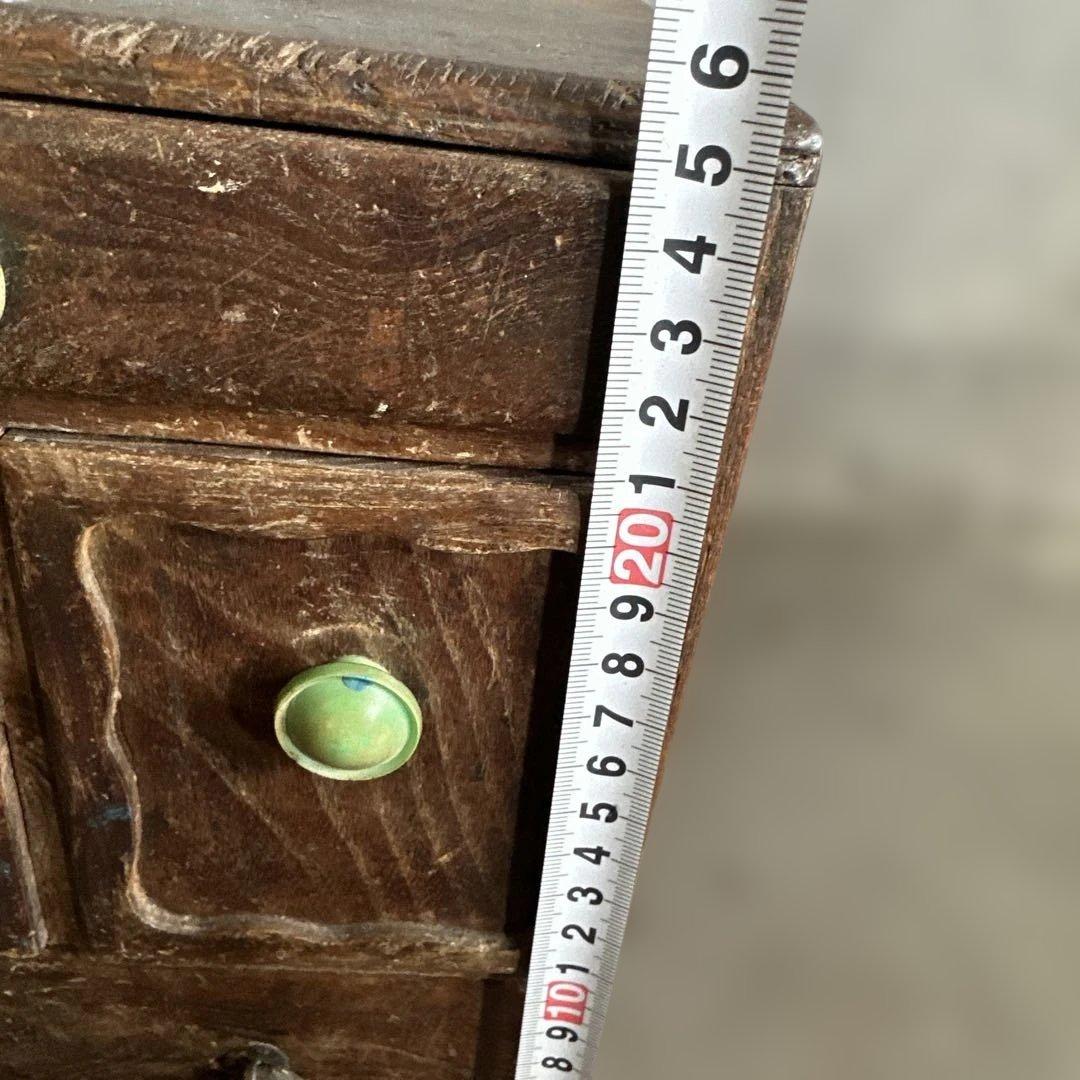 お値下げ❣️ヴィンテージ　グリーンの取っ手がとても可愛い❣️木製4段引き出し箪笥