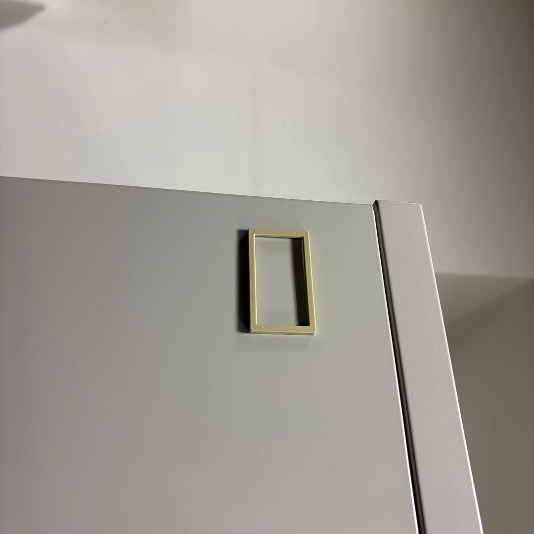 鍵付きオフィスロッカー 4人分グレー(スチール製)