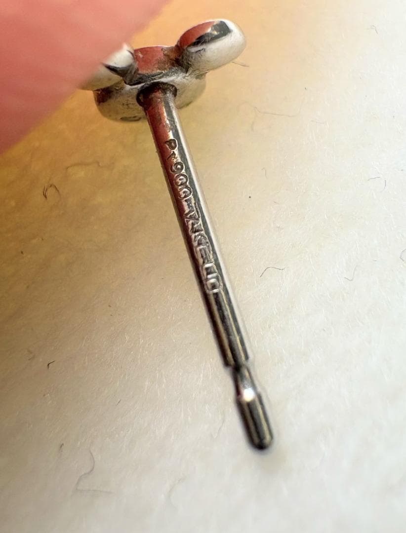 セカンドミッキー pt900　ピアス　0.5g 45thアニバーサリー