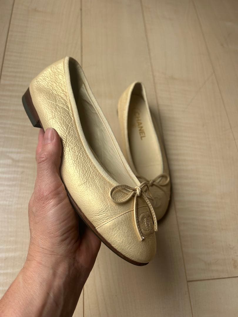 CHANEL ベージュ リボン付きバレエシューズ