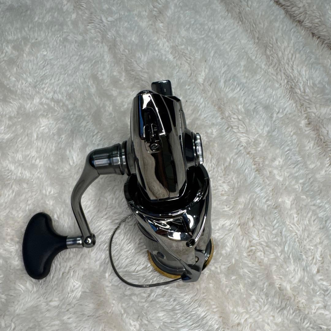 シマノ 18 ステラ 3000MHG 美品　　送料込み
