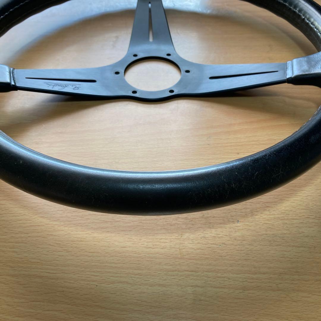 イタリア製のナルディ3本スポークの38㎝レザーハンドル