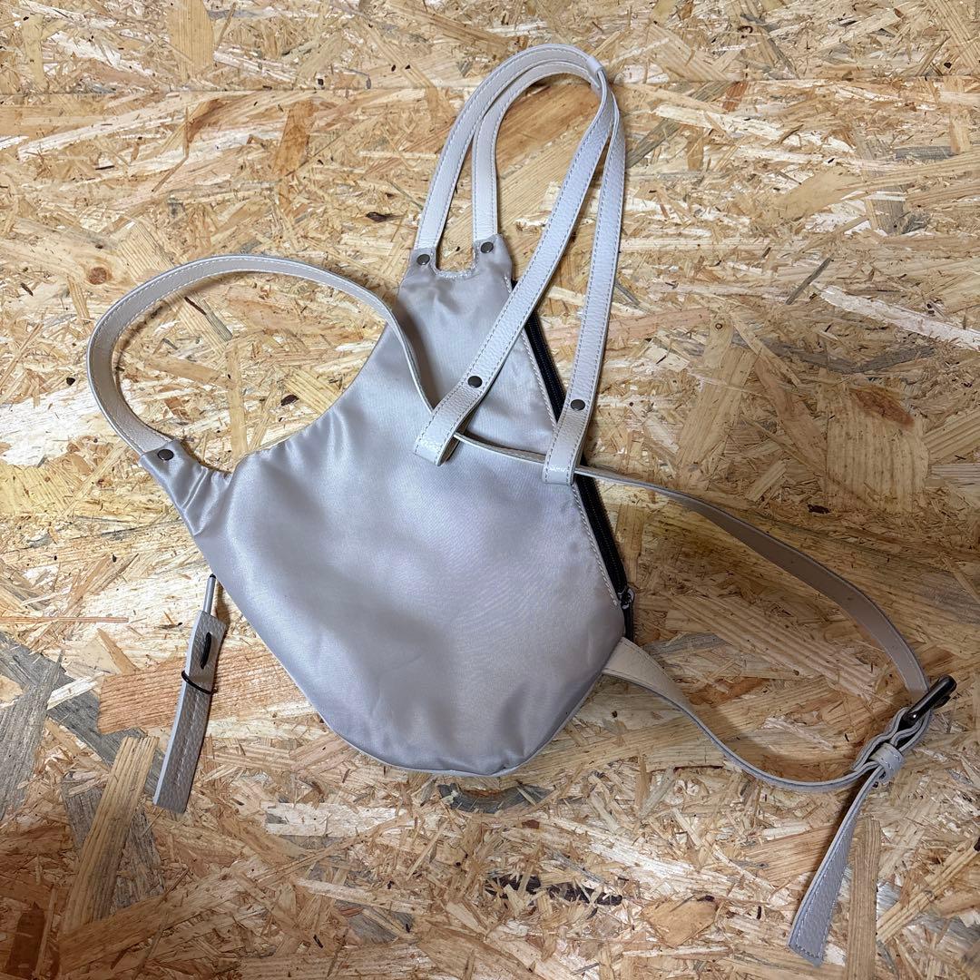 sarah pacini 本革レザー ボディバッグ ショルダーバッグベージュ