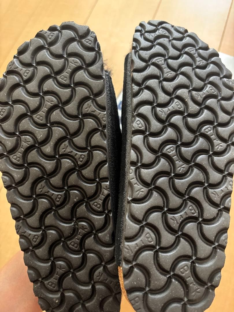 Birkenstock 黒 ファーサンダルARIZONAアリゾナファーライナー