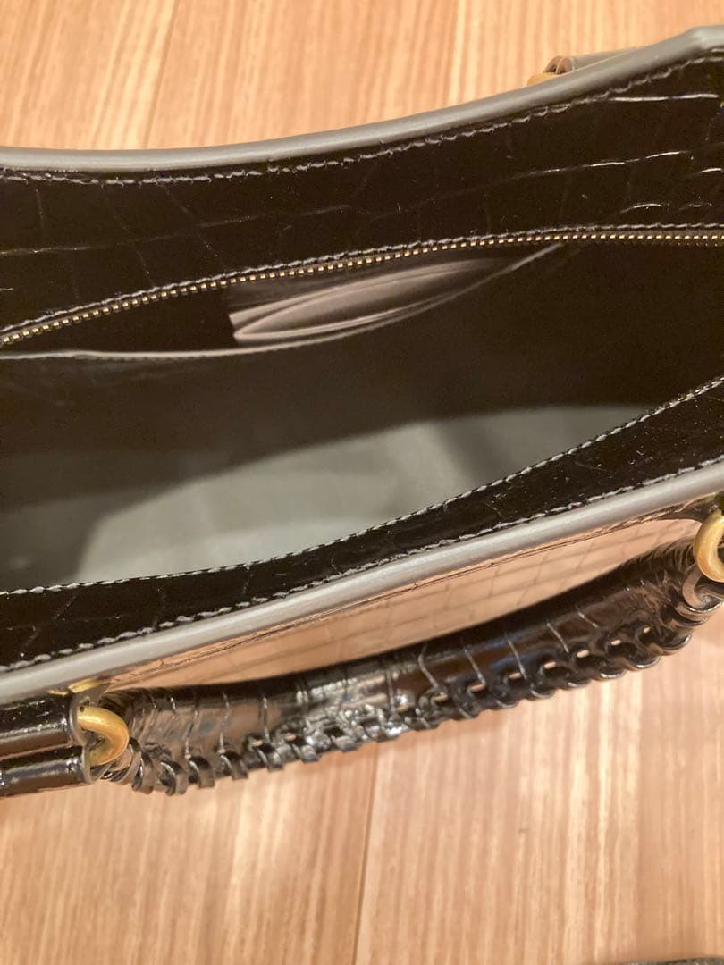 バレンシアガ　バッグ