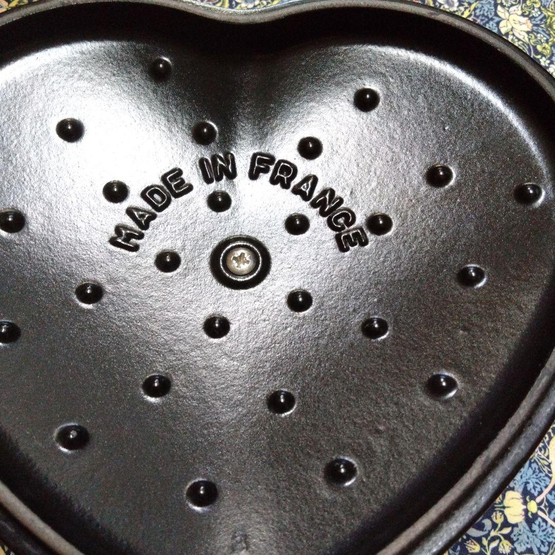 STAUB　ストウブ　ココット　ハート20　新品ハートノブ付き