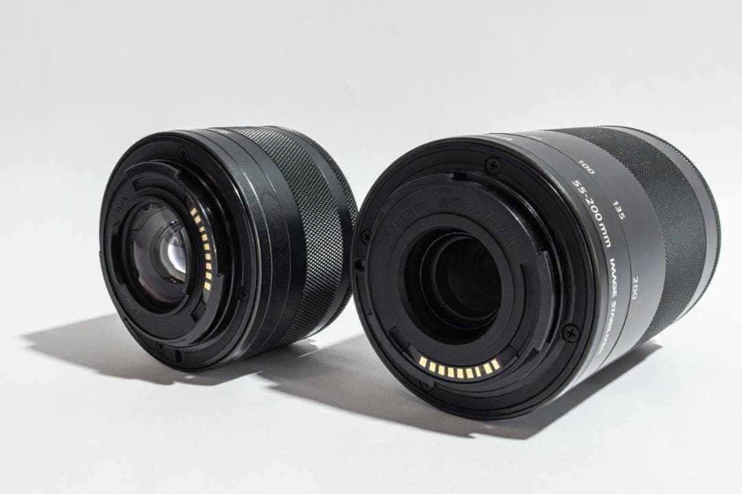 Canon EOS M100 ダブルズームキット15-45 & 55-200mm