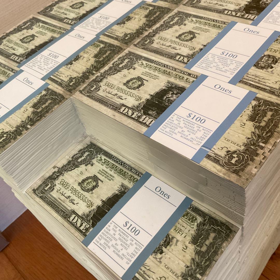 SAINT Mxxxxxx 300万ドル 札束スツール　セントマイケル 河村康輔