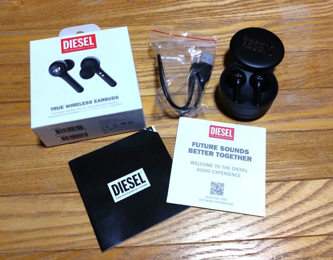 ワイヤレスイヤホンDIESEL TrueWirelessEarbuds ブラック