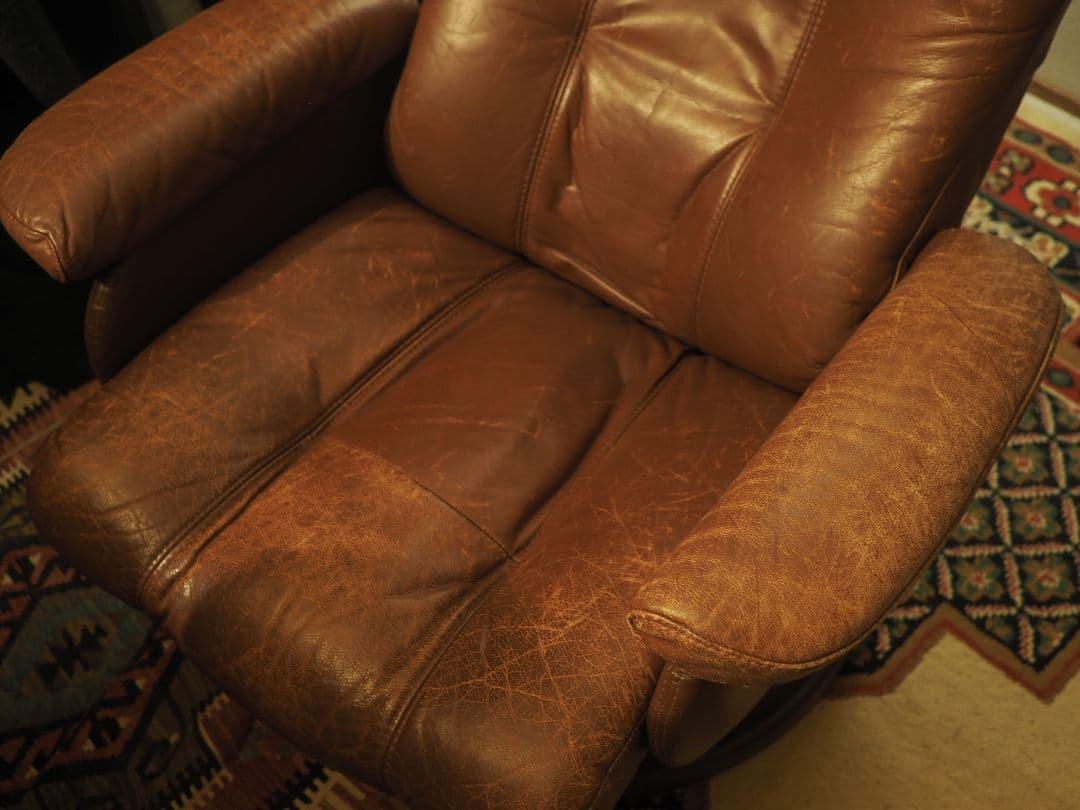 【値引中】\"France Bed\"レザーリクライニングソファ＆オットマン