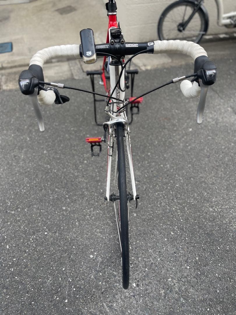 極美品　SCOTT 赤白700Cロードバイク