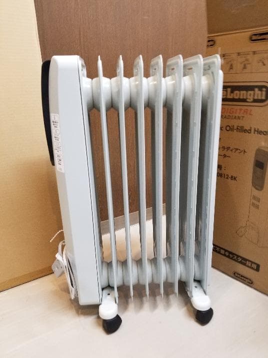 デロンギ　DeLonghi　オイルヒーター　KHD410812-BK