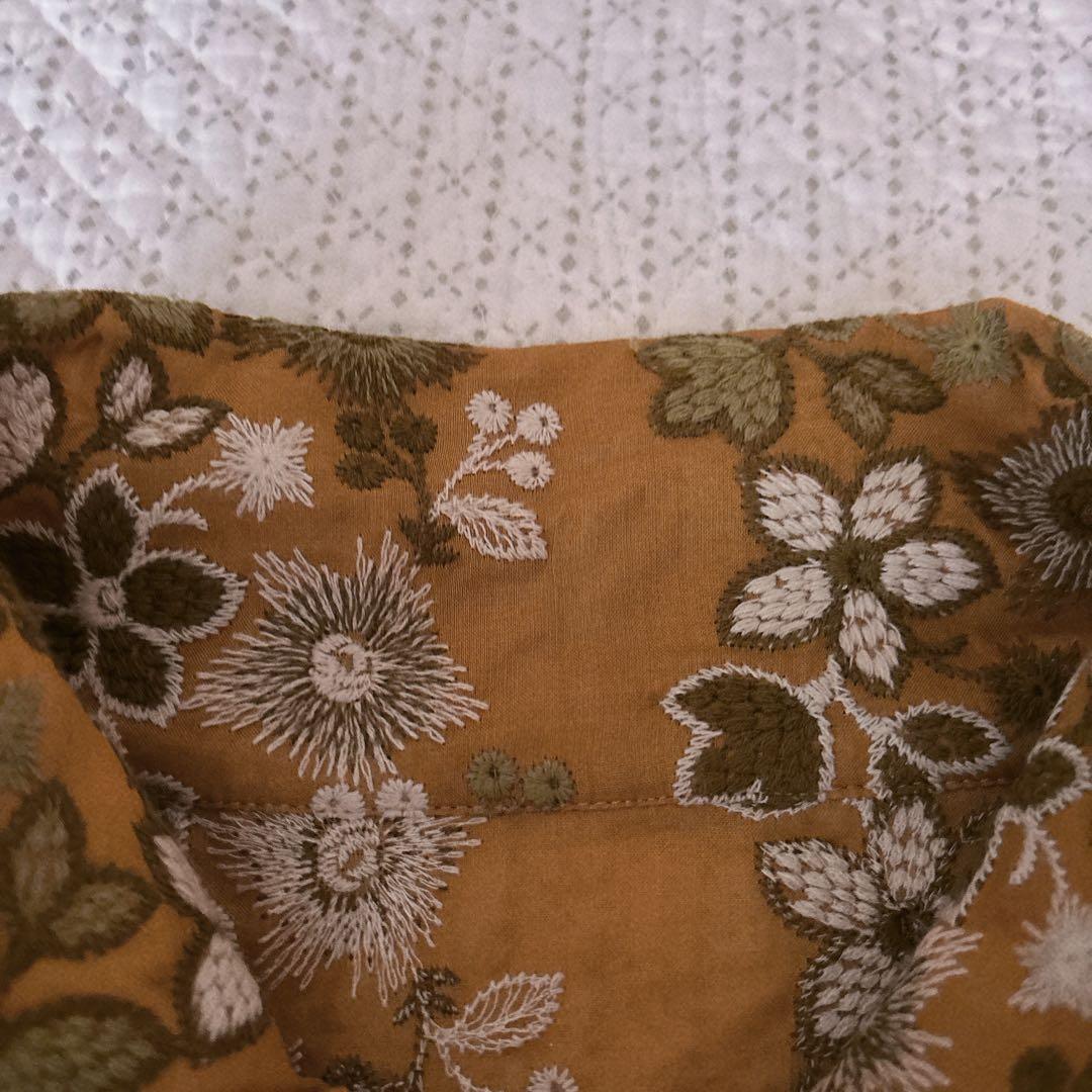 コットンハウスアヤ　花柄刺繍　シャツ　ブラウス　チュニック