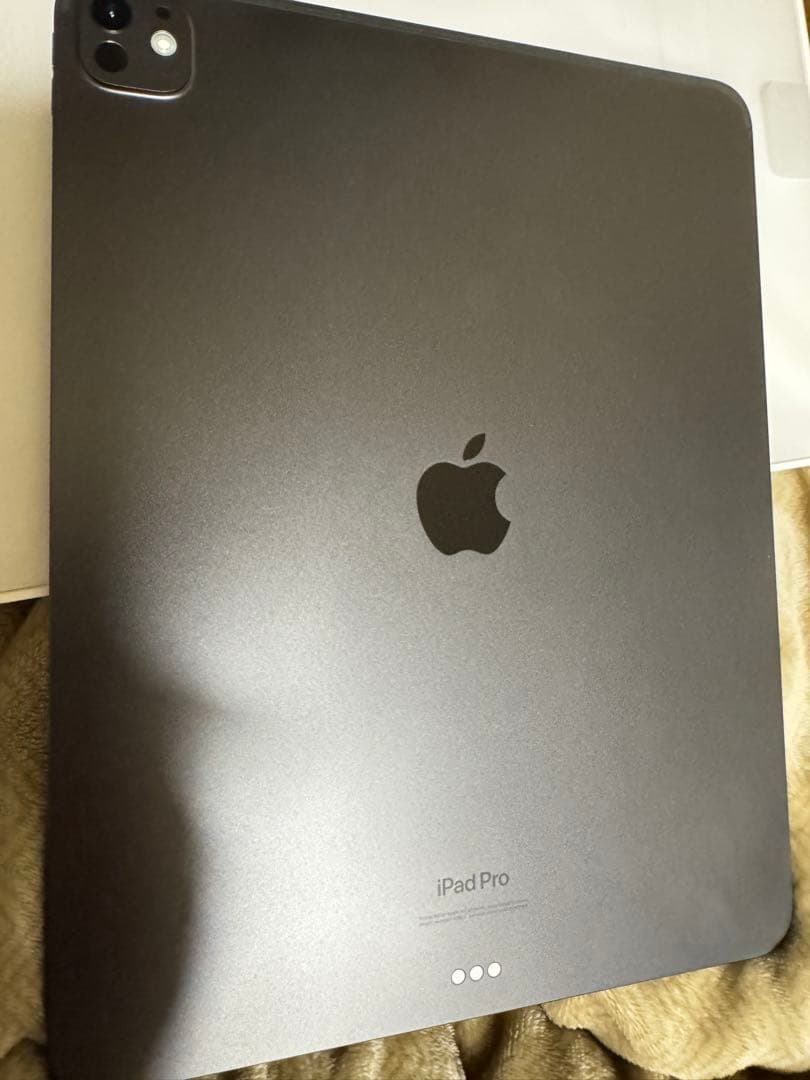 iPad Pro 13 M4 256gb wifi と純正キーボード、ペンシル