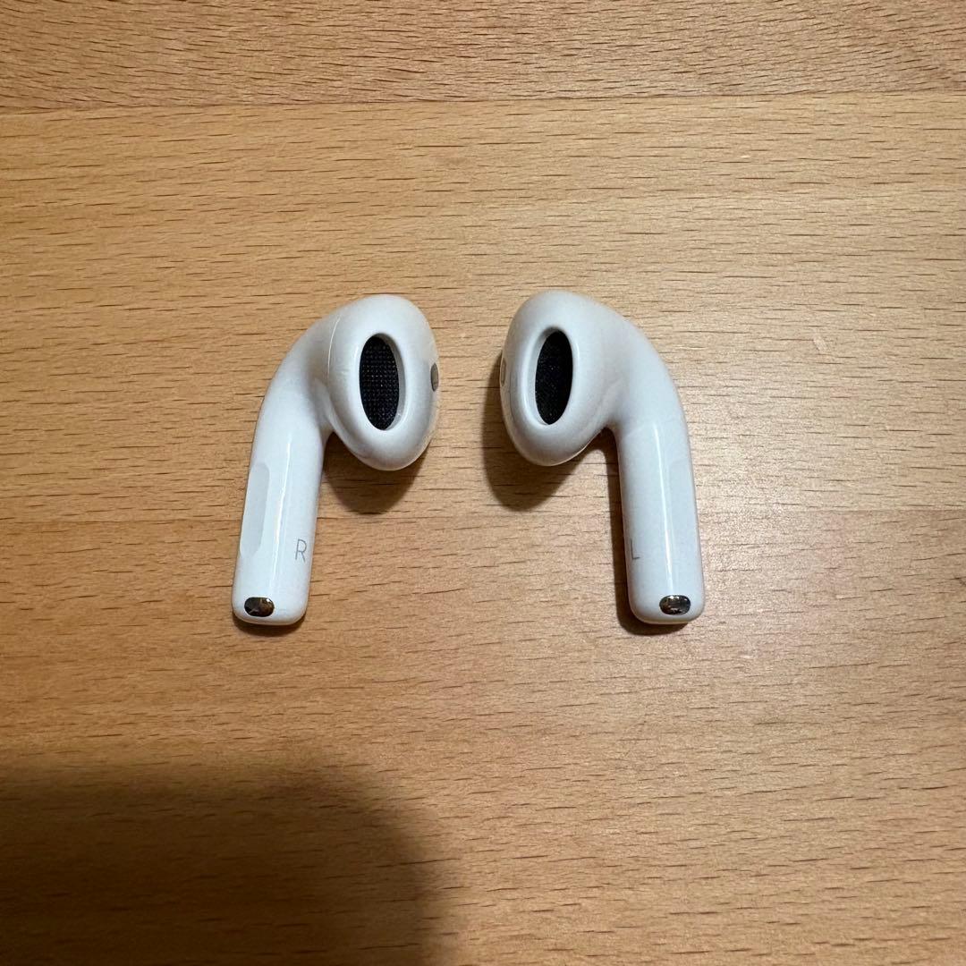 AirPods 4 ノイズキャンセル搭載モデル
