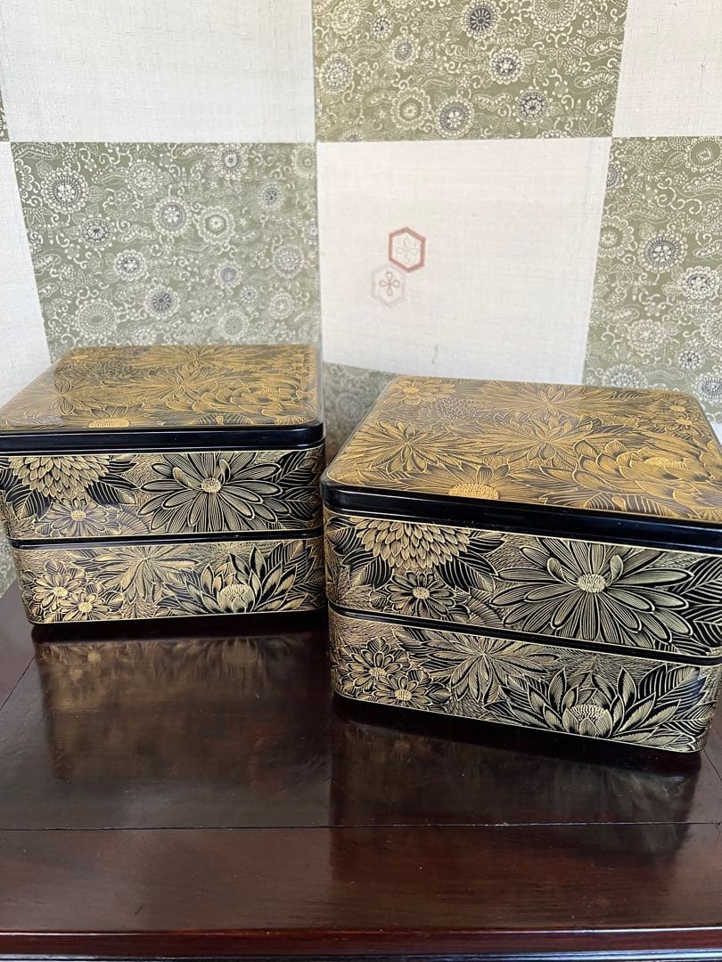 輪島塗　総菊四段重　塩安漆器工房　元箱入り　特選輪島塗漆器　うるし