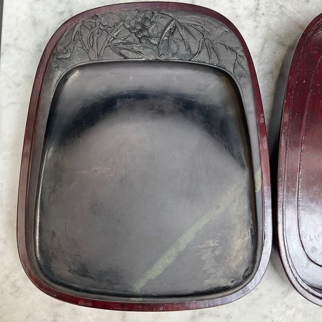 彫刻模様の硯、中国端硯、唐木ケース