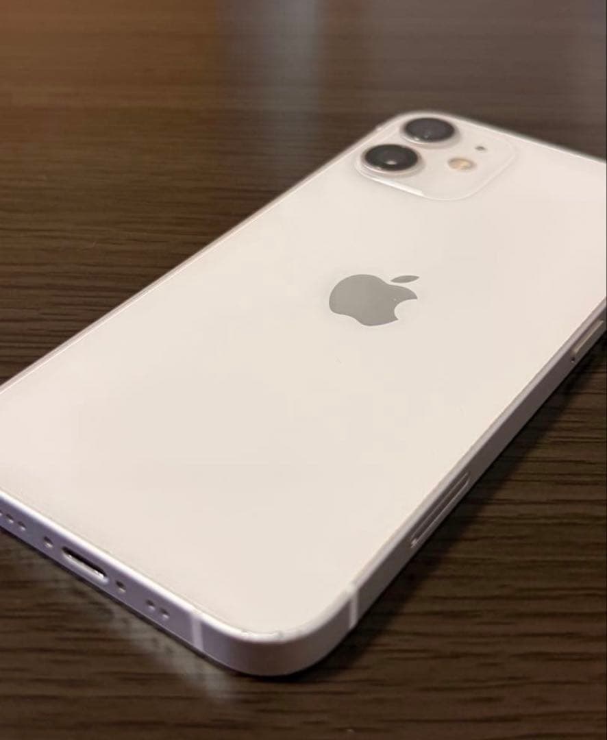 iPhone 12 mini 64GB SIMロック解除済み