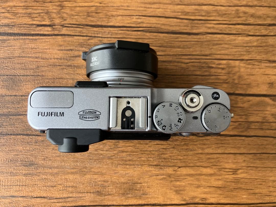 FUJIFILM X20 一眼レフカメラ