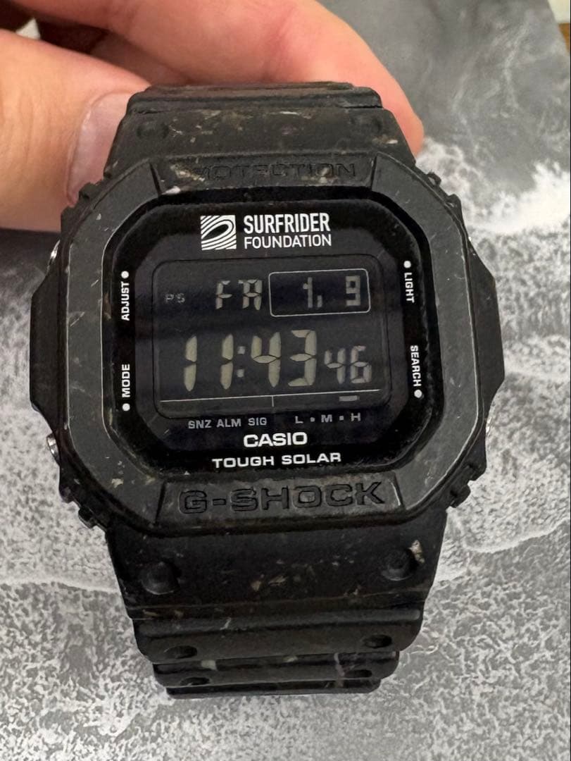 gショック　SURFRIDER FOUNDATION G-5600SRF-1JR