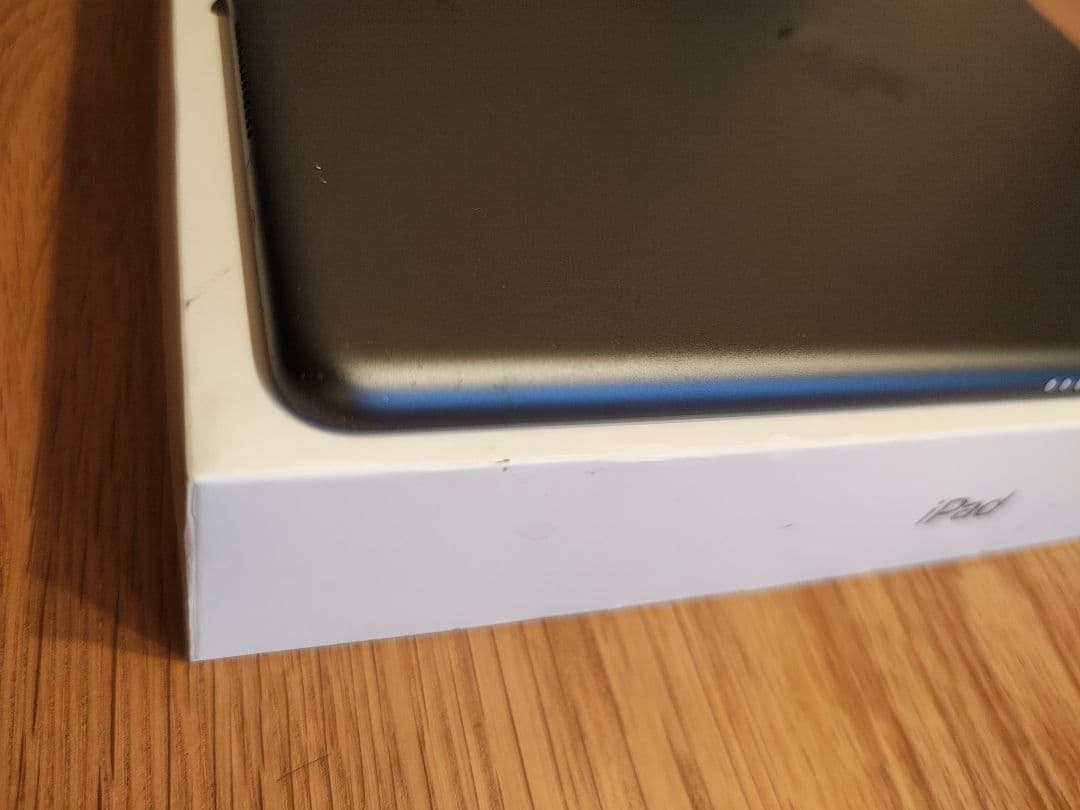 Apple iPad 第7世代（2019年モデル）32GB