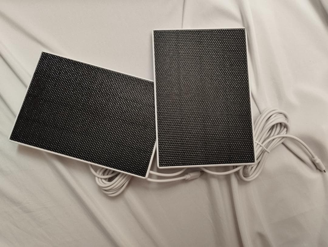 ワイヤレス＆ソーラー　防犯カメラ　2台　パンチルト機能　双方向通話　IP66