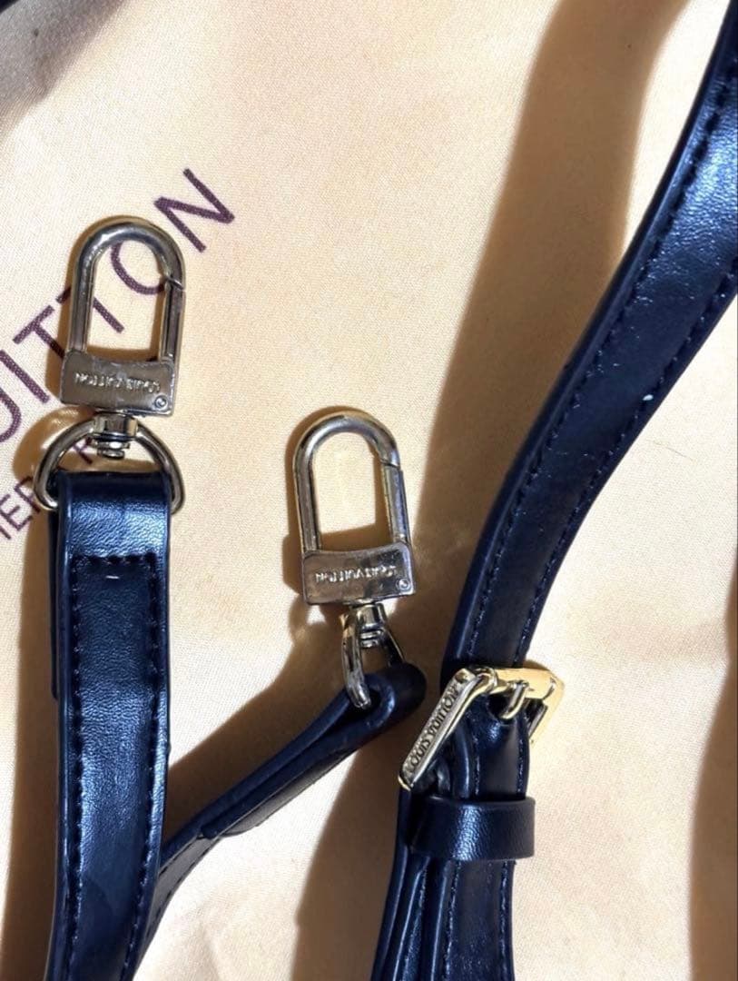 LOUIS VUITTON ショルダーバッグ カンヌ