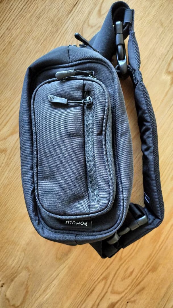 【試着のみ】POMULU ヒップシート ブラック