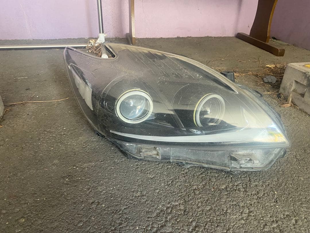 30プリウスヘッドライト イカリング　社外品