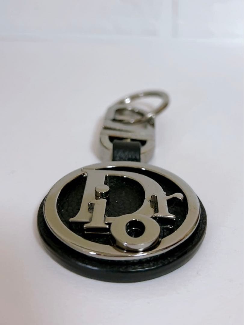 ディオール　Dior キーホルダー　キーリング　Dior ロゴ　ブラック