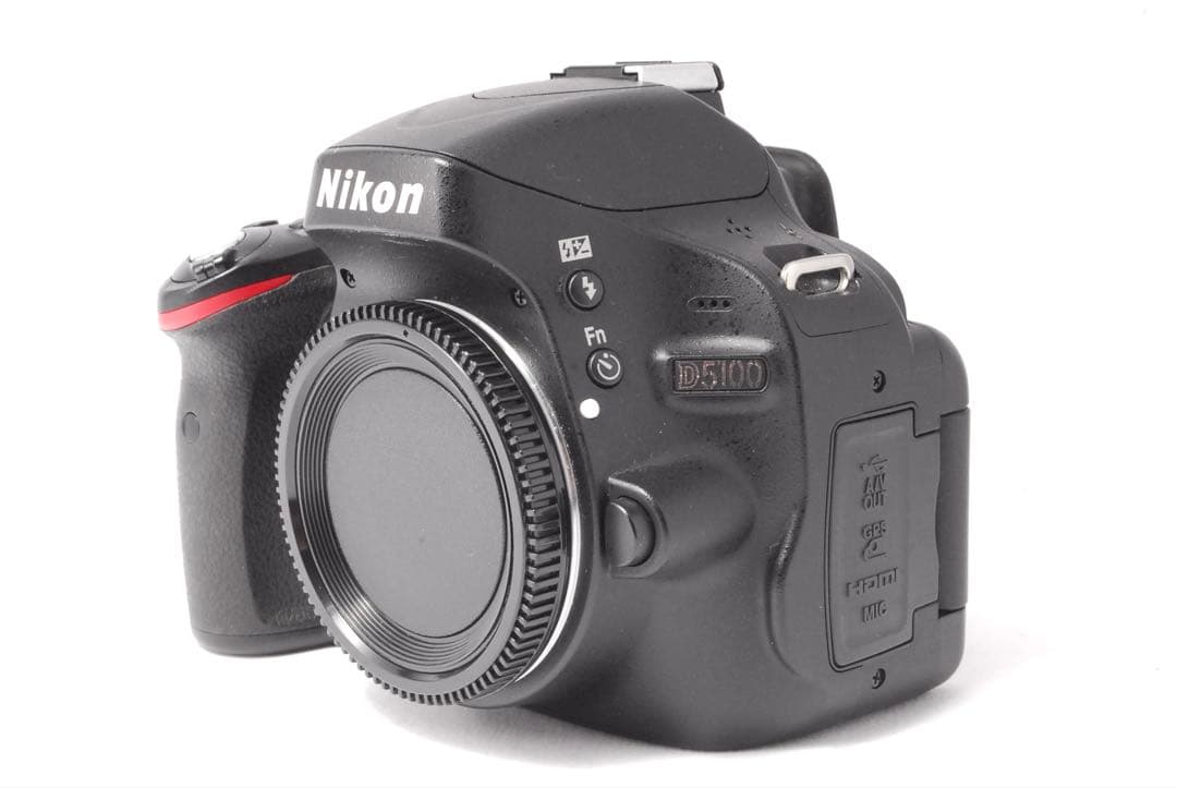 おまけ多数✨簡単操作✨Nikon D5100✨画面が回転✨スマホ転送✨自撮り可能