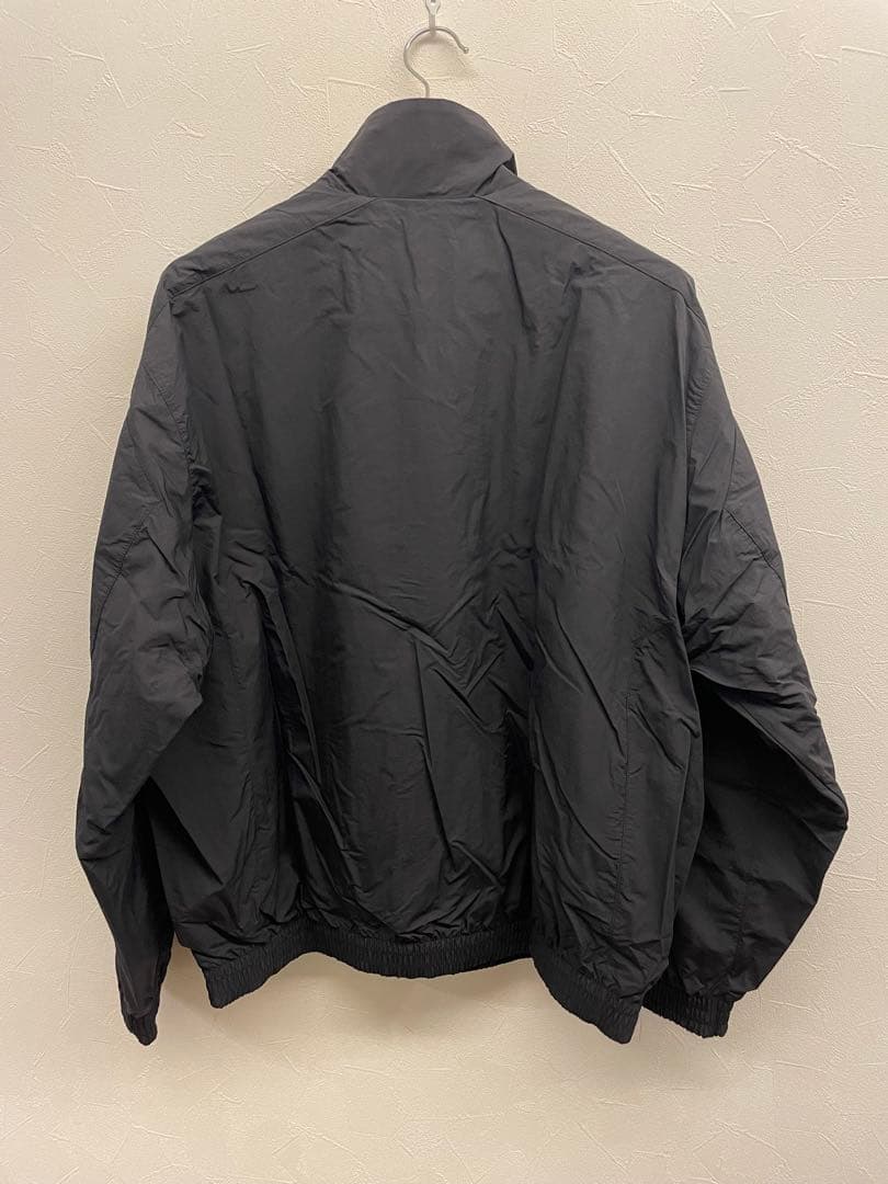 【新品未使用】NIKE ナイロンジャケット Mサイズ ブラック