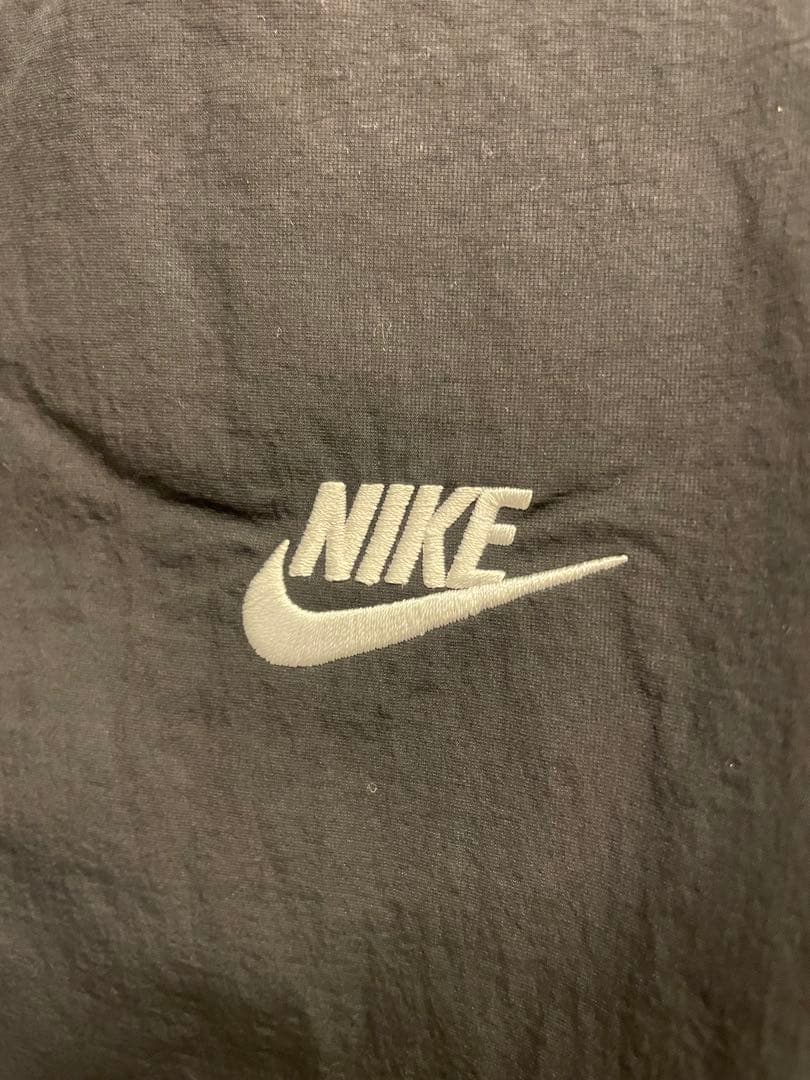 【新品未使用】NIKE ナイロンジャケット Mサイズ ブラック