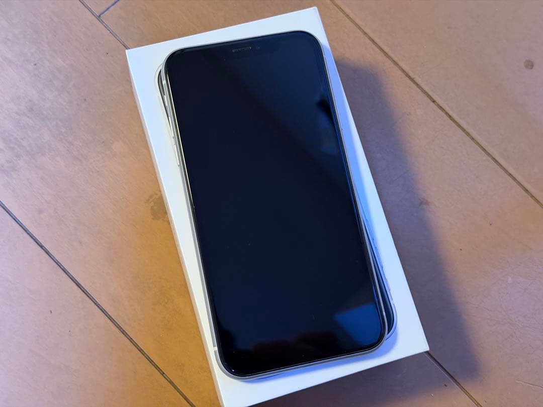 Apple iPhone XR ホワイト 128GB