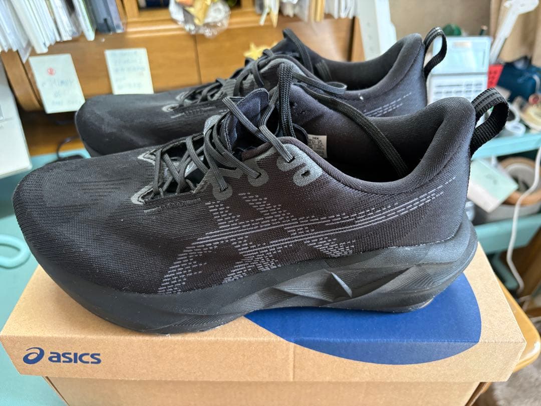 スパイク・シューズ NOVABLAST 5 WIDE 25.5cm BLACK