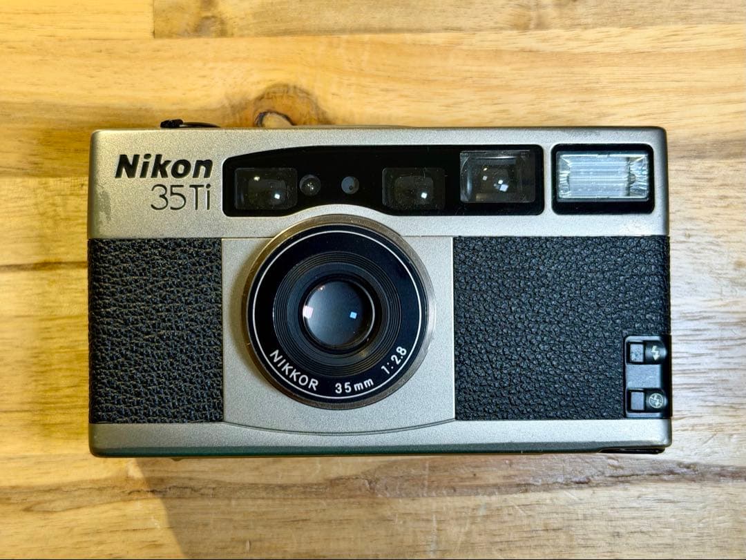 Nikon 35Ti コンパクトフィルムカメラ