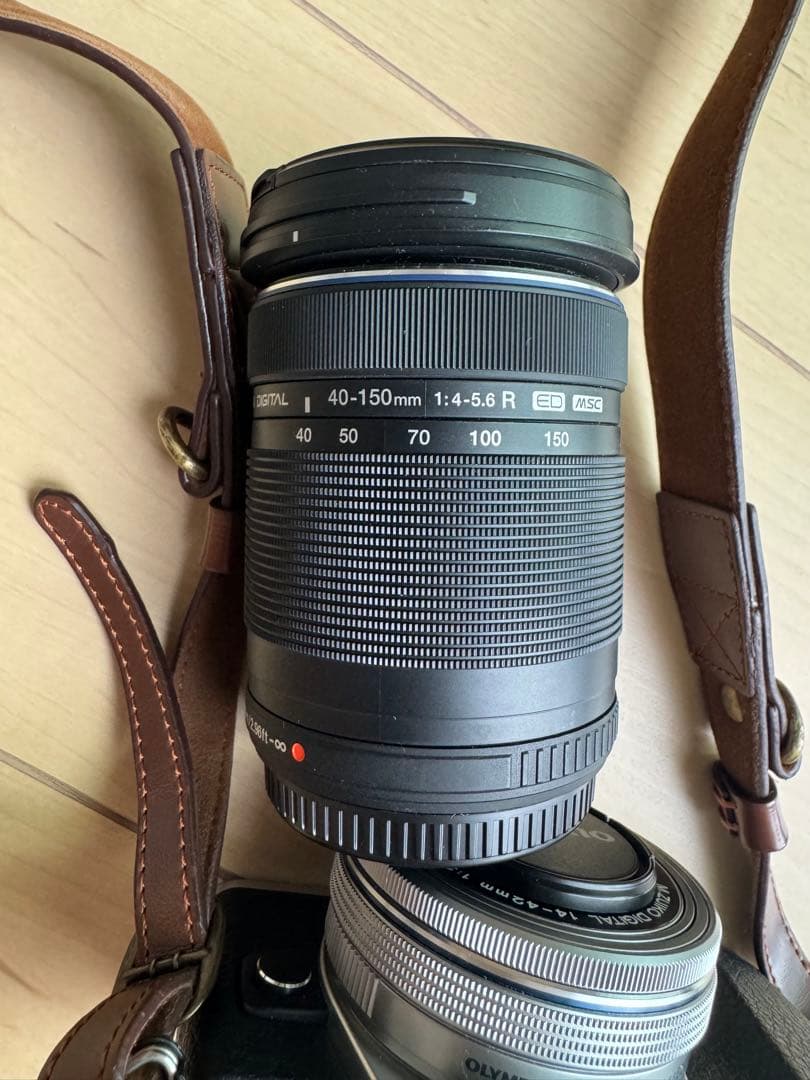 OLYMPUS OM-D ミラーレスカメラ E-M10 mark II 美品