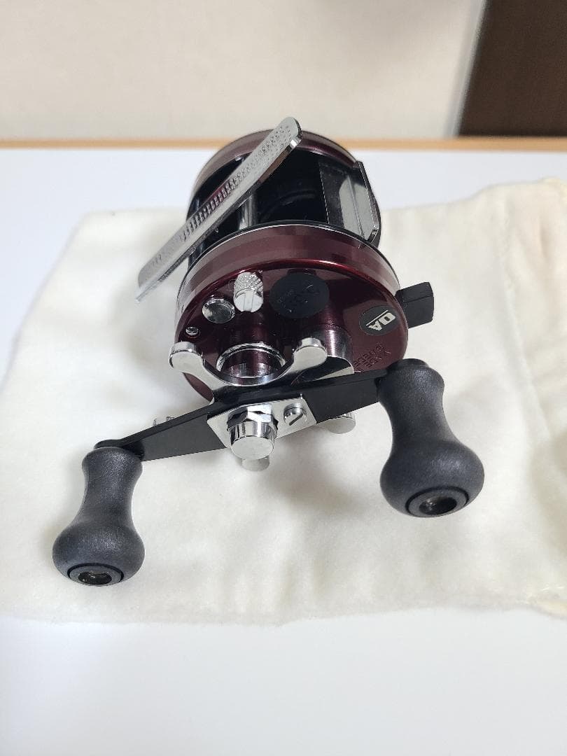 カ*ギ様 美品【abu】1500c　バーカンディ