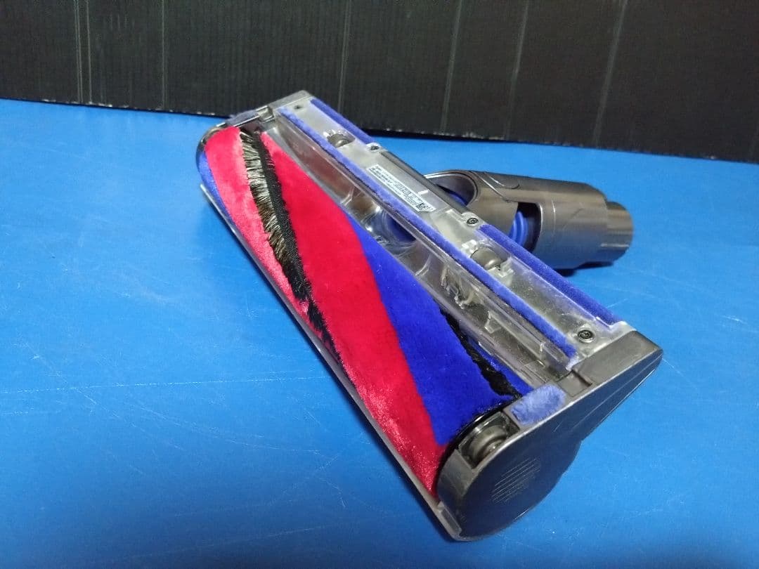 大人気モデル！dyson‼️デジタルスリムフィラフィ SV18充電スタンド付き⑤