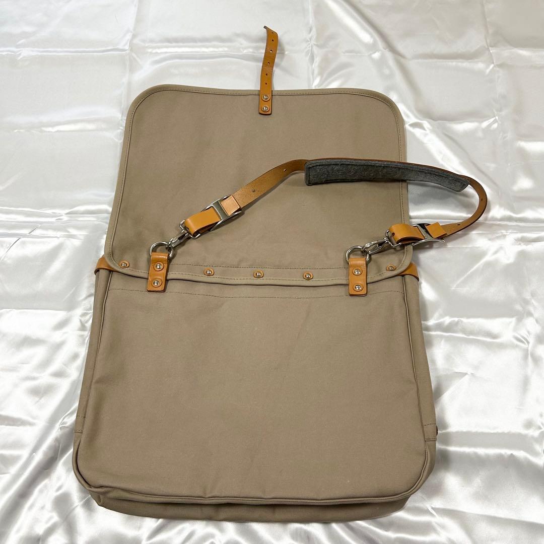 未使用　PORTER ポーター メッセンジャーバッグ キャンバス 無地 ベージュ