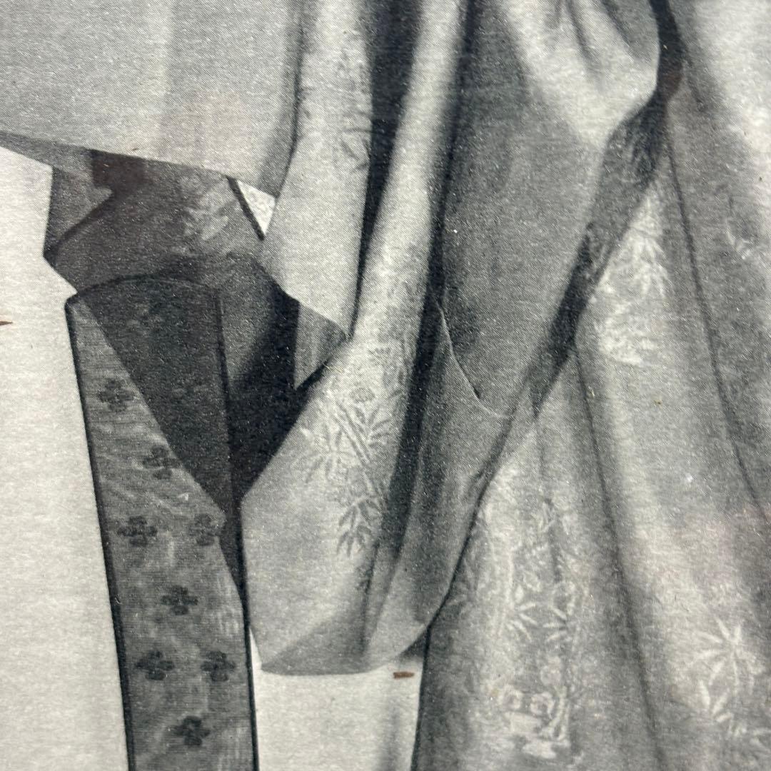 【明治天皇】黄櫨染御袍・立纓御冠・時代御写真・美術骨董・気韻生動古風な額装額縁入